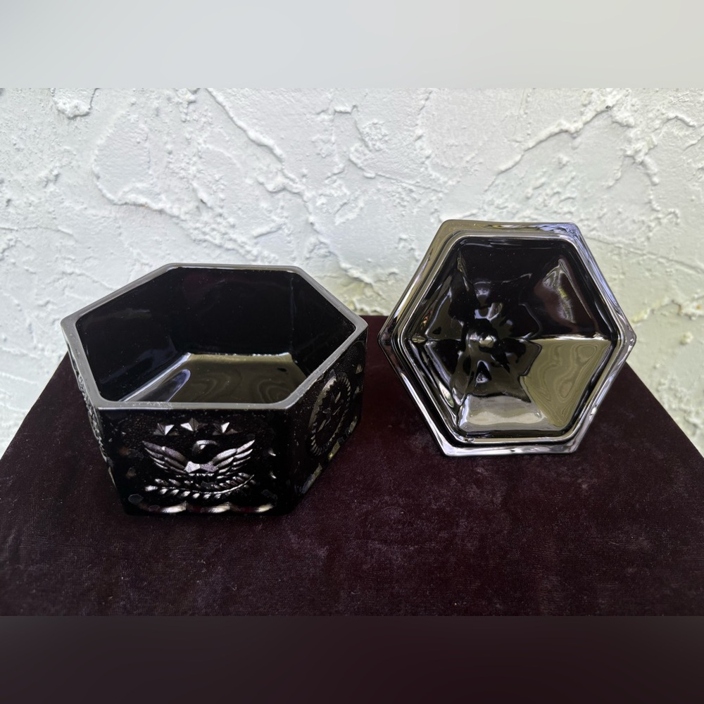 INDIANA Black Amethyst Glass Colonial Hexagonal Lidded Dish - Picture 5 of 6